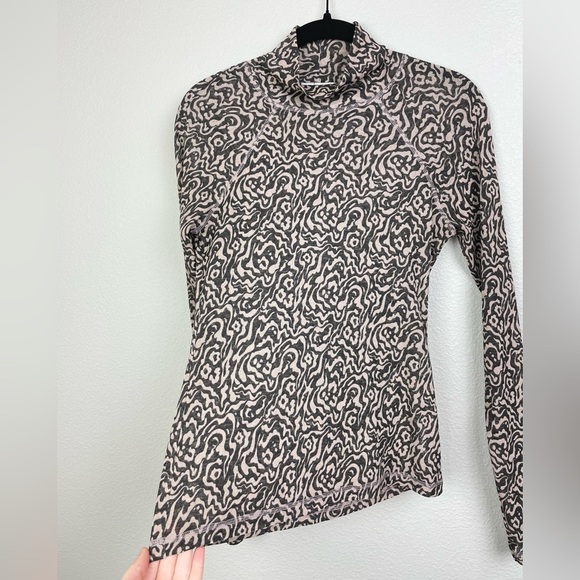 Nanushka Women's Small Raglan Turtleneck Top Mesh Jersey Graphic Animal Latte - Picture 6 of 16